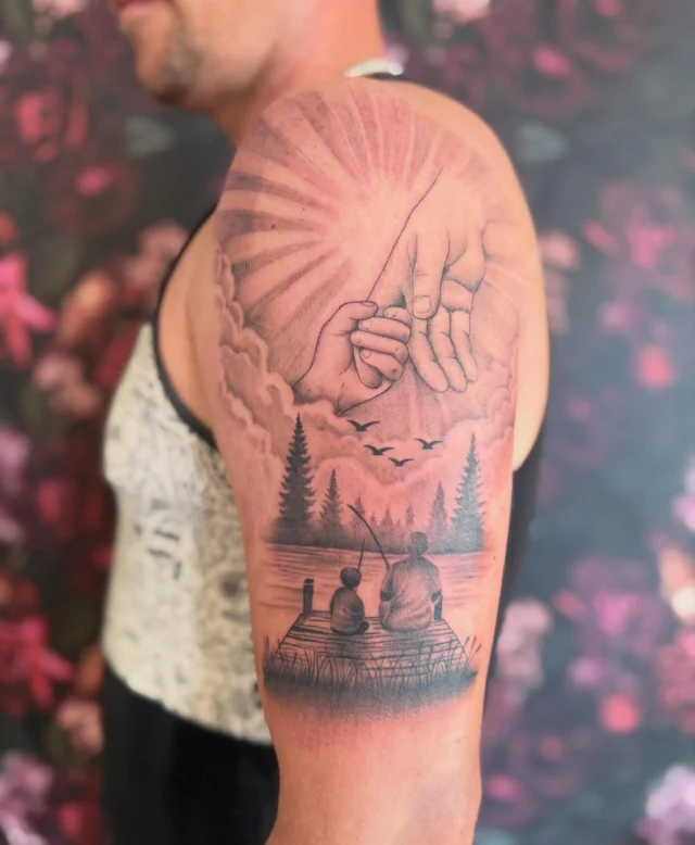 Ein Tattoo zur Erinnerung an den Papa 

#tattoo #ink #inked #blackandgray #tattoostudio
