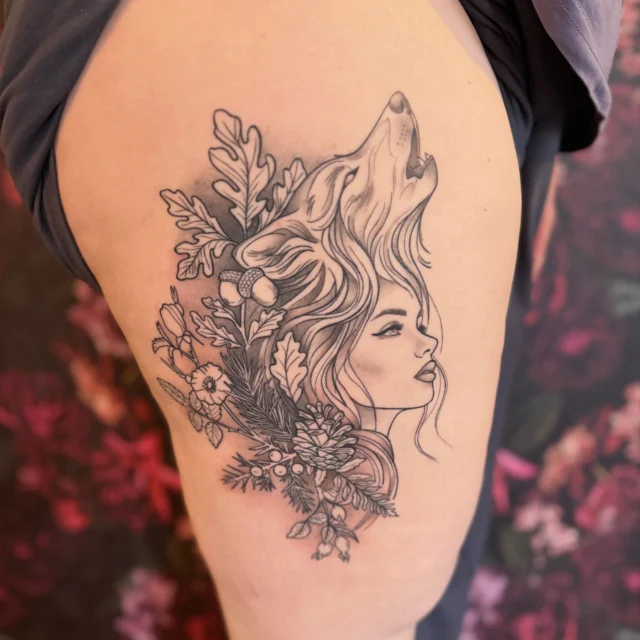 In love with this 😍❤️ danke @xxna191 

#tattoo #ink #inkedgirls #wolf #blackandgray