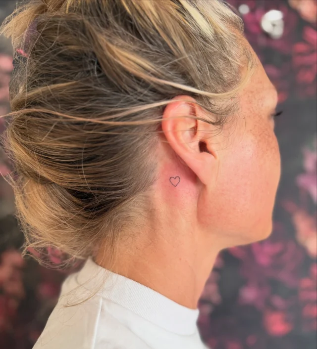 Kleines Herzle für meine liebe Kundin 

#tattoo #tattoostudio #laichingen #inked #fineline